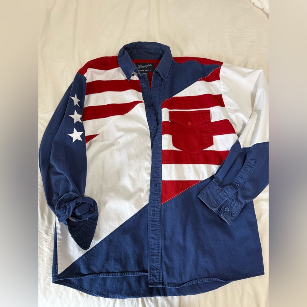 Vintage Wrangler American flag button down